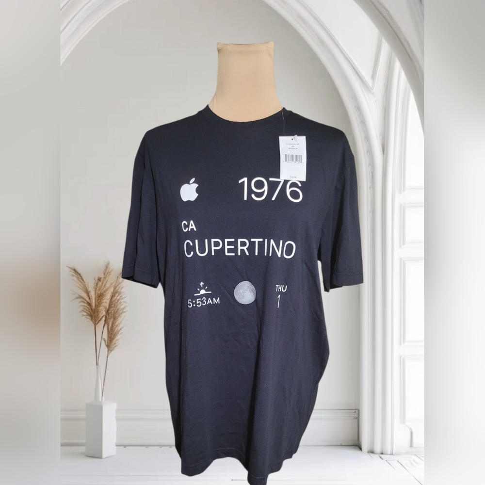 Black Cupertino Graphic T-Shirt